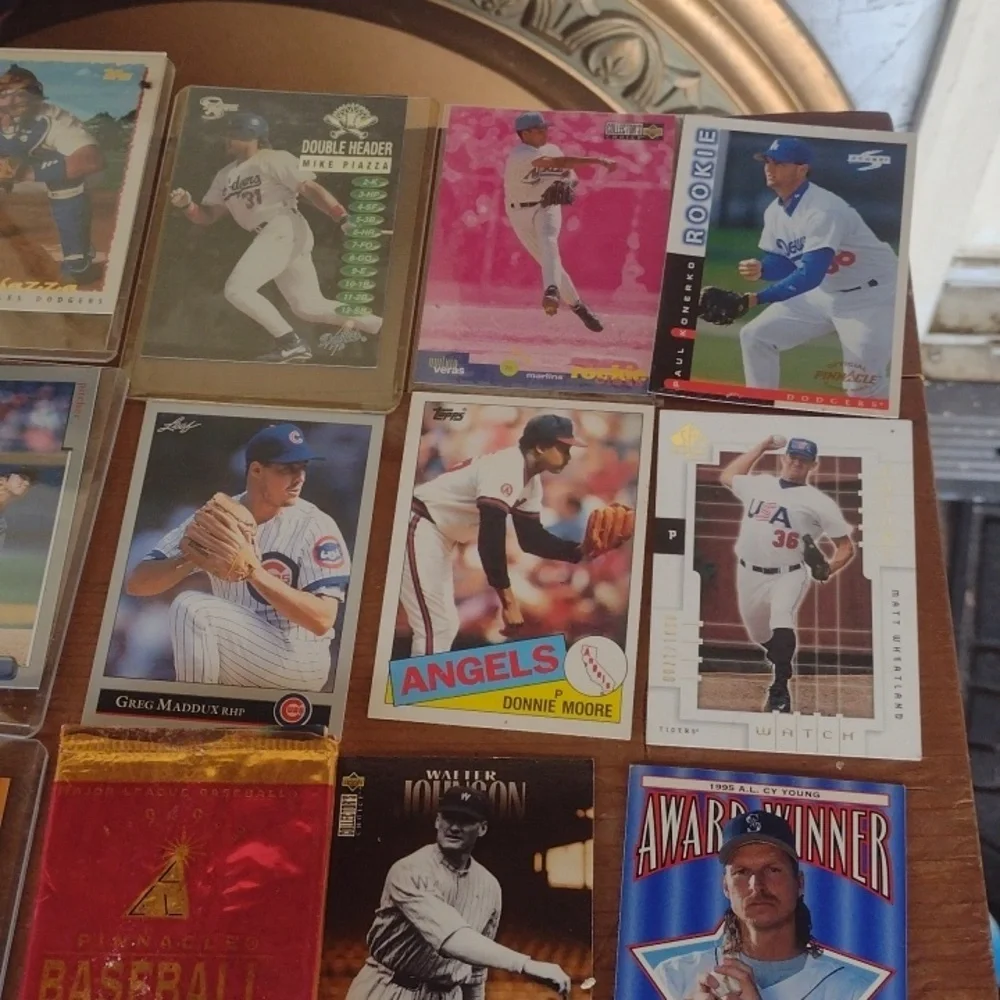 Baseball Trading Card Collection - Picture 3 of 5